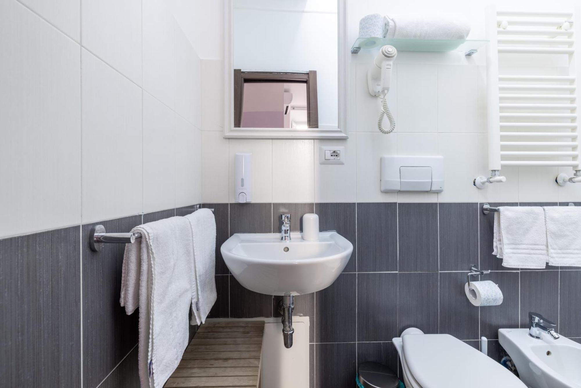 Domus Castroni Scipioni Bed and Breakfast Rom Exteriör bild
